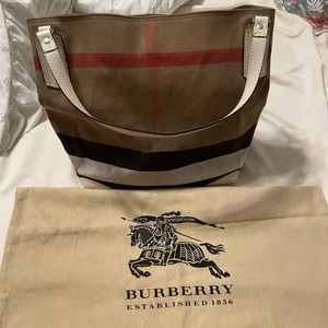 Burberry tote